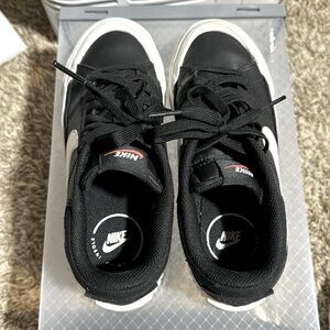 Nike Court Legacy Lift Black